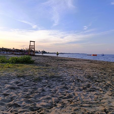 Cavos Sunrise Beach Apartments 卡沃斯 外观 照片