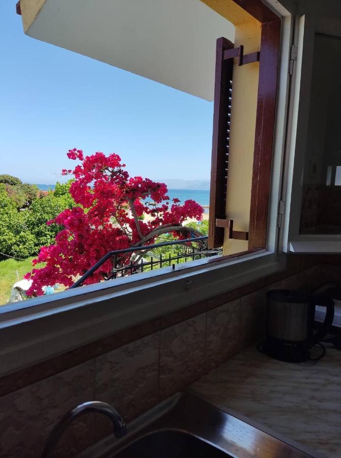 Cavos Sunrise Beach Apartments 卡沃斯 外观 照片
