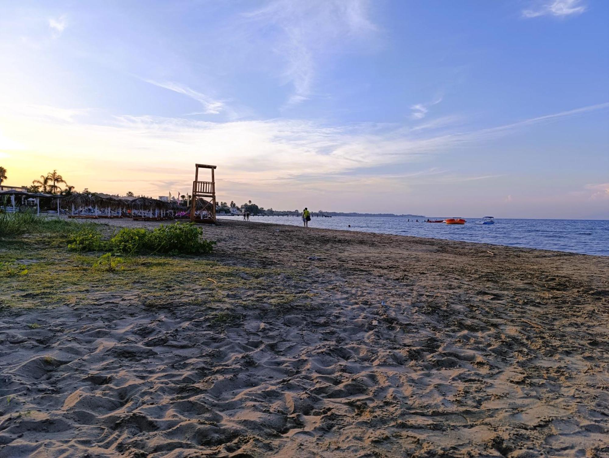 Cavos Sunrise Beach Apartments 卡沃斯 外观 照片